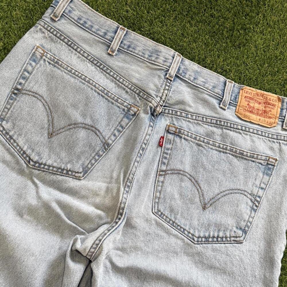Vintage 90s Levi’s Baggy Jean Shorts Waist 38 - Picture 2 of 6